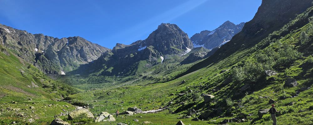 Day 2 — Transfer to Jvari, ride to Letsperi